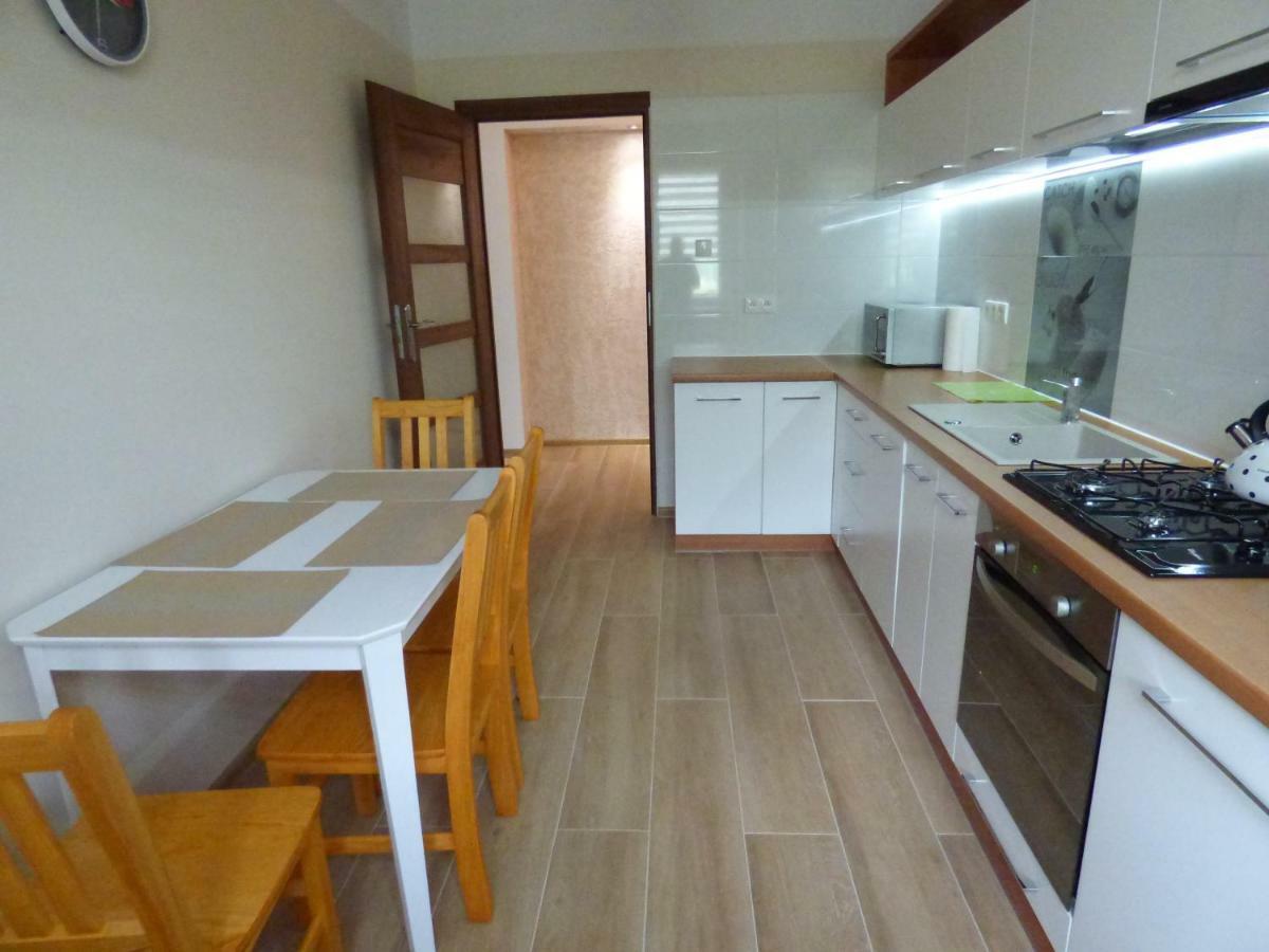 Apartament Blekit Nieba Тикочин Екстериор снимка